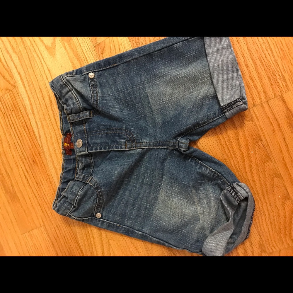 Girls 7 for all Mankind Jeans capris/shorts NEW
